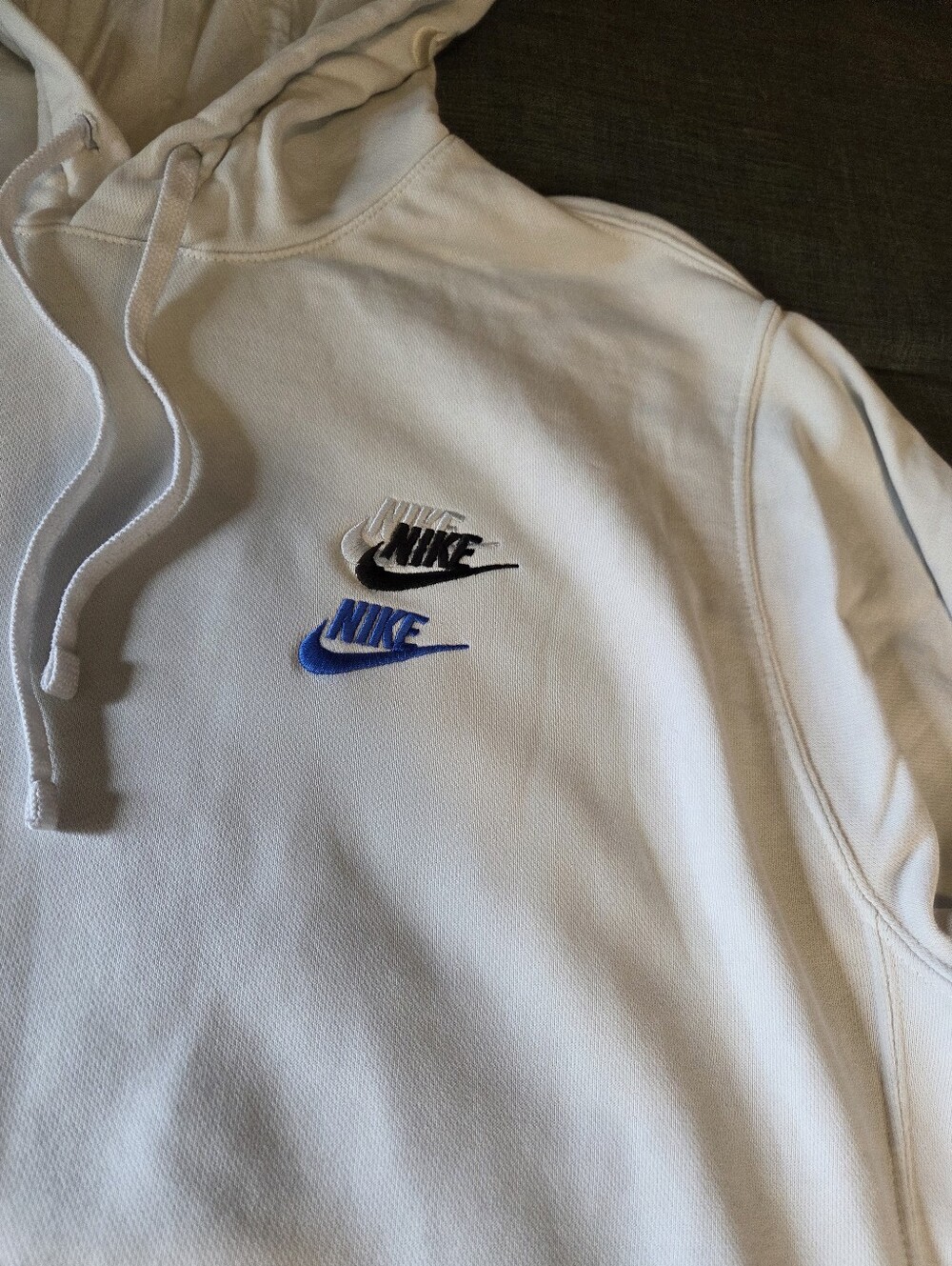 Nike Multi Logo Hoodie Size Medium - Picture 9 of 9